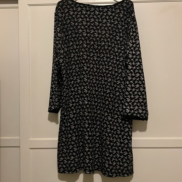 Lace-Trimmed Nightgown - Picture 4 of 4